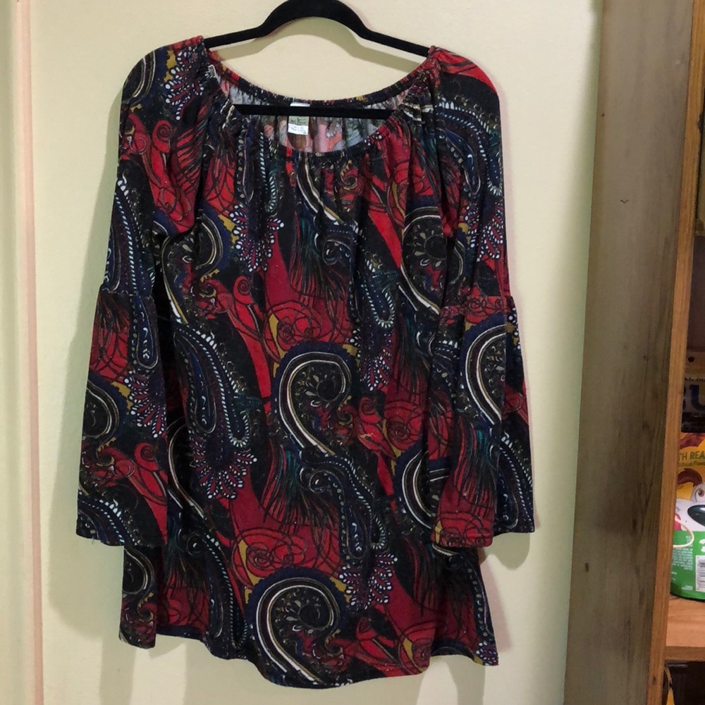 Win Win Tunic